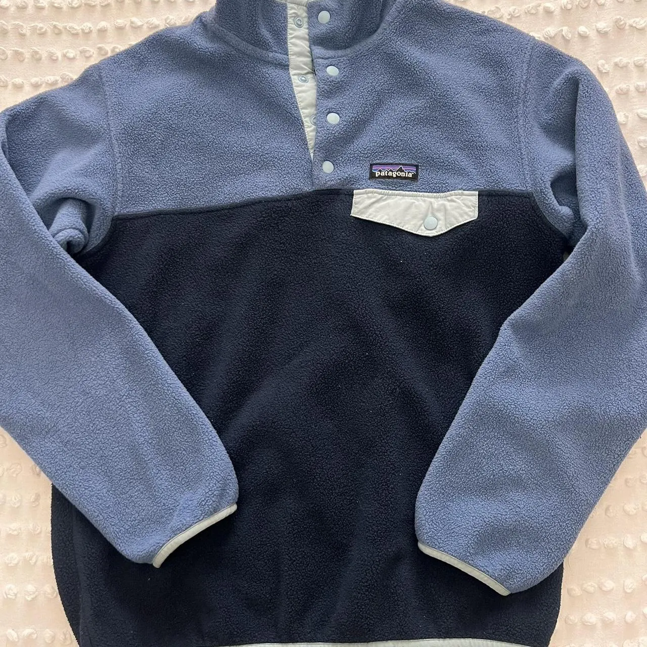 Patagonia Women's Blue and Navy Jacket