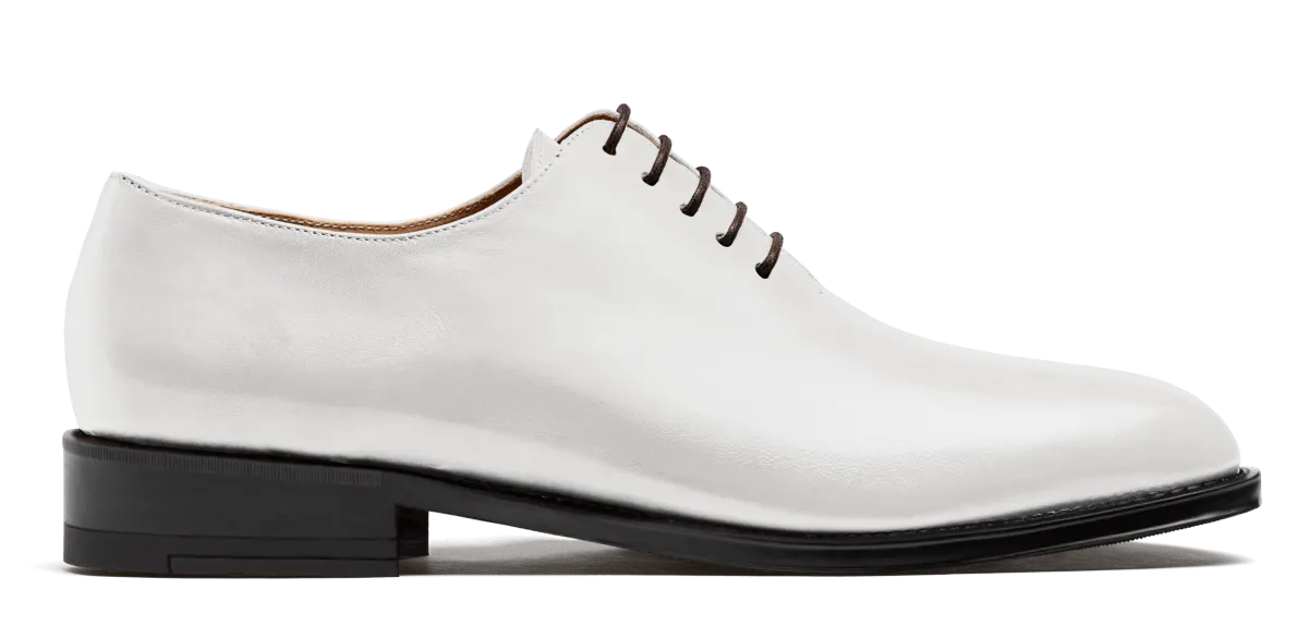 Wholecut Oxford shoes in white leather